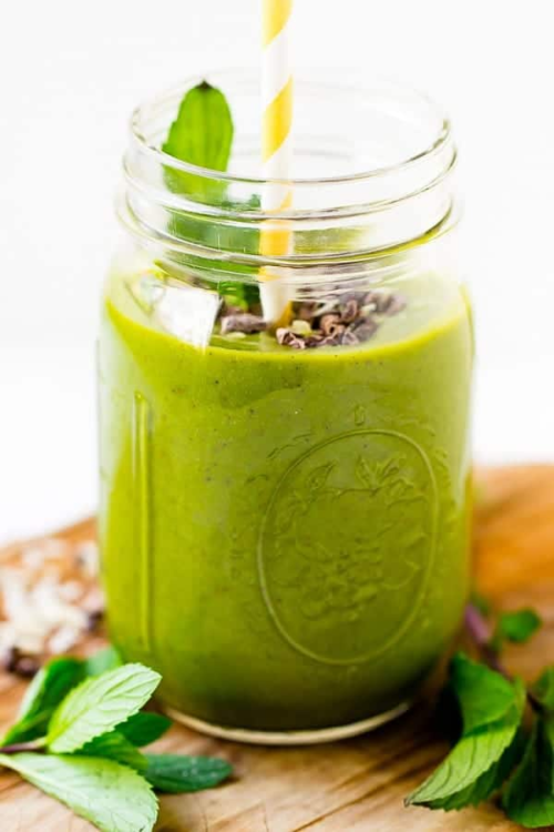 Mint Chocolate Chip Green Smoothie